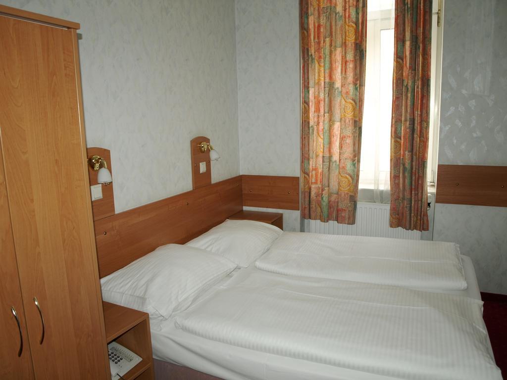 Hotel Stalehner Вена Номер фото