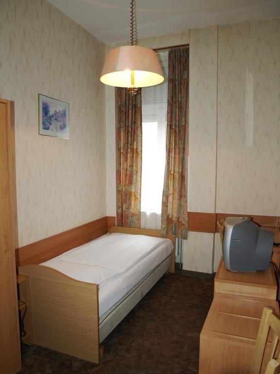 Hotel Stalehner Вена Номер фото